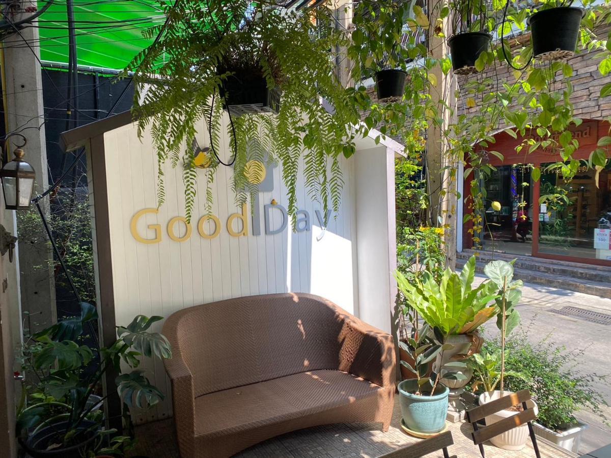 Good Day Hostel Bangkok Buitenkant foto