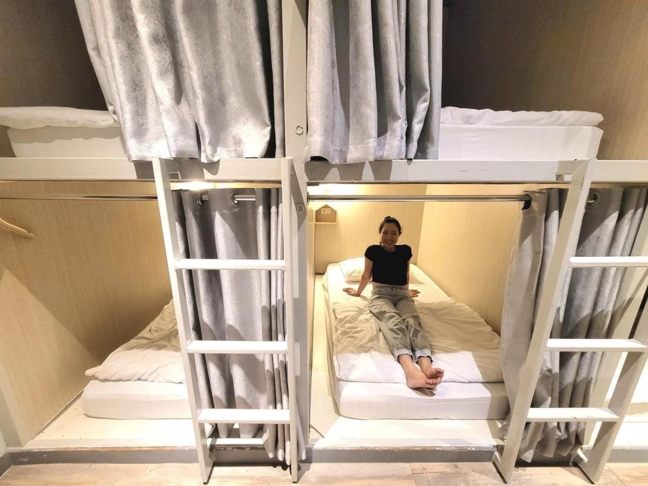 Good Day Hostel Bangkok Buitenkant foto