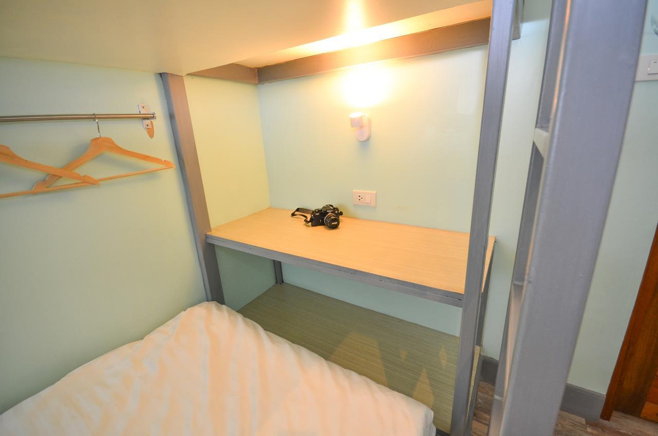 Good Day Hostel Bangkok Buitenkant foto