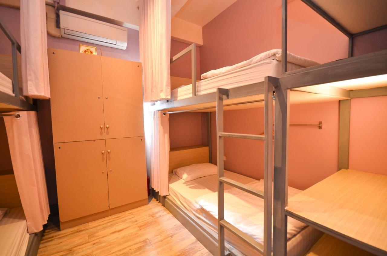 Good Day Hostel Bangkok Buitenkant foto